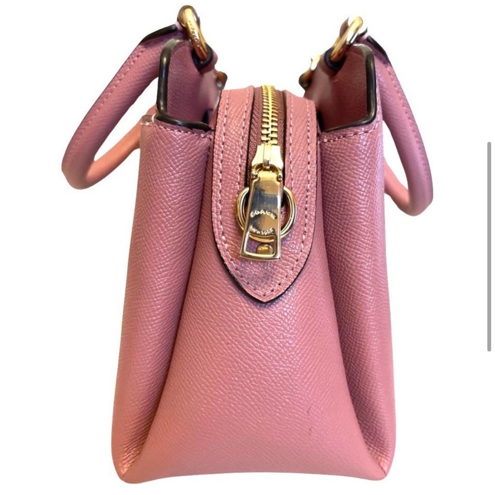 Coach Outlet Mini Lillie Carryall Handbag Crossbody in Dusty Pink.